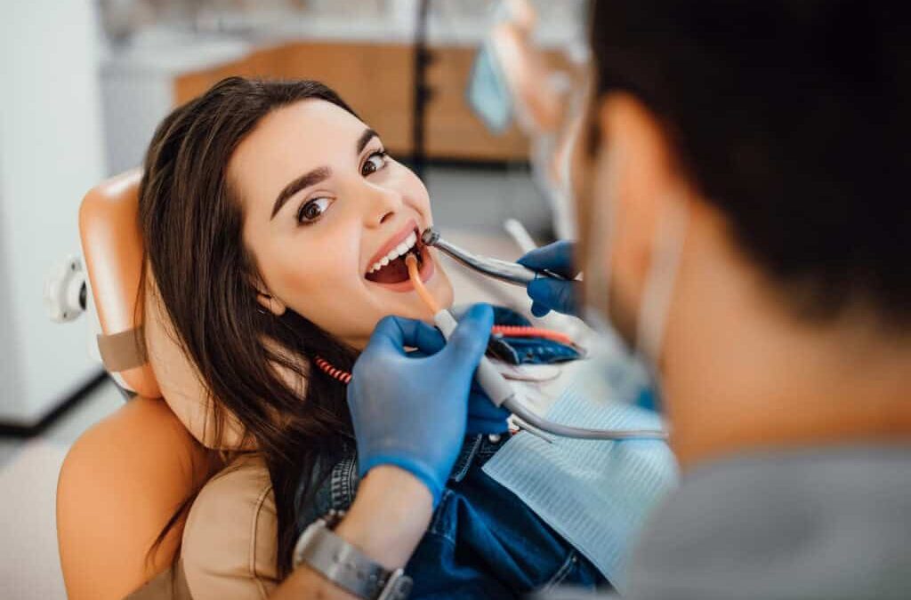 How Cosmetic Dentistry Can Address Common Dental Issues